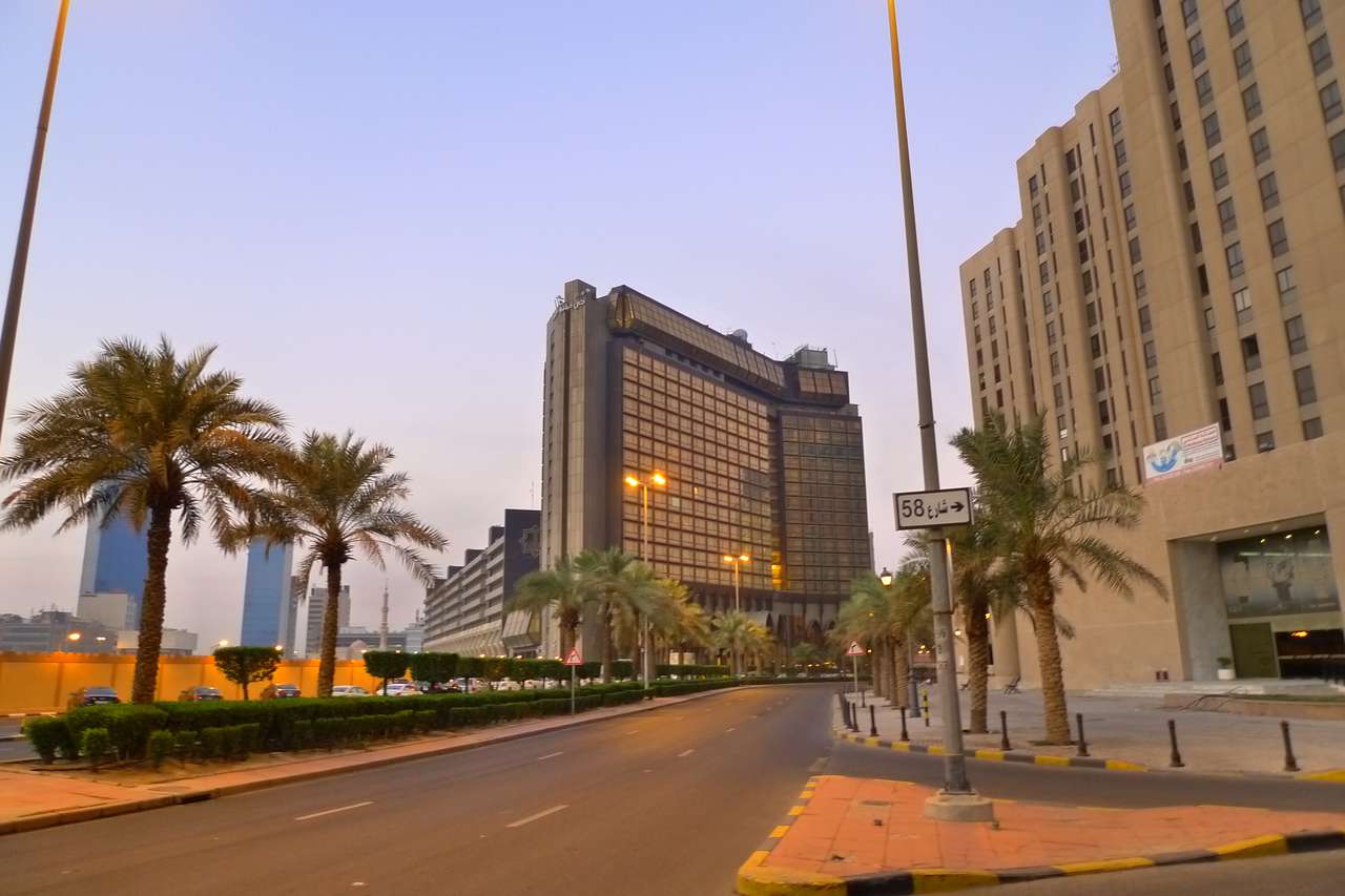 Cost of Living in Kuwait City, Kuwait 2,327.20/mo