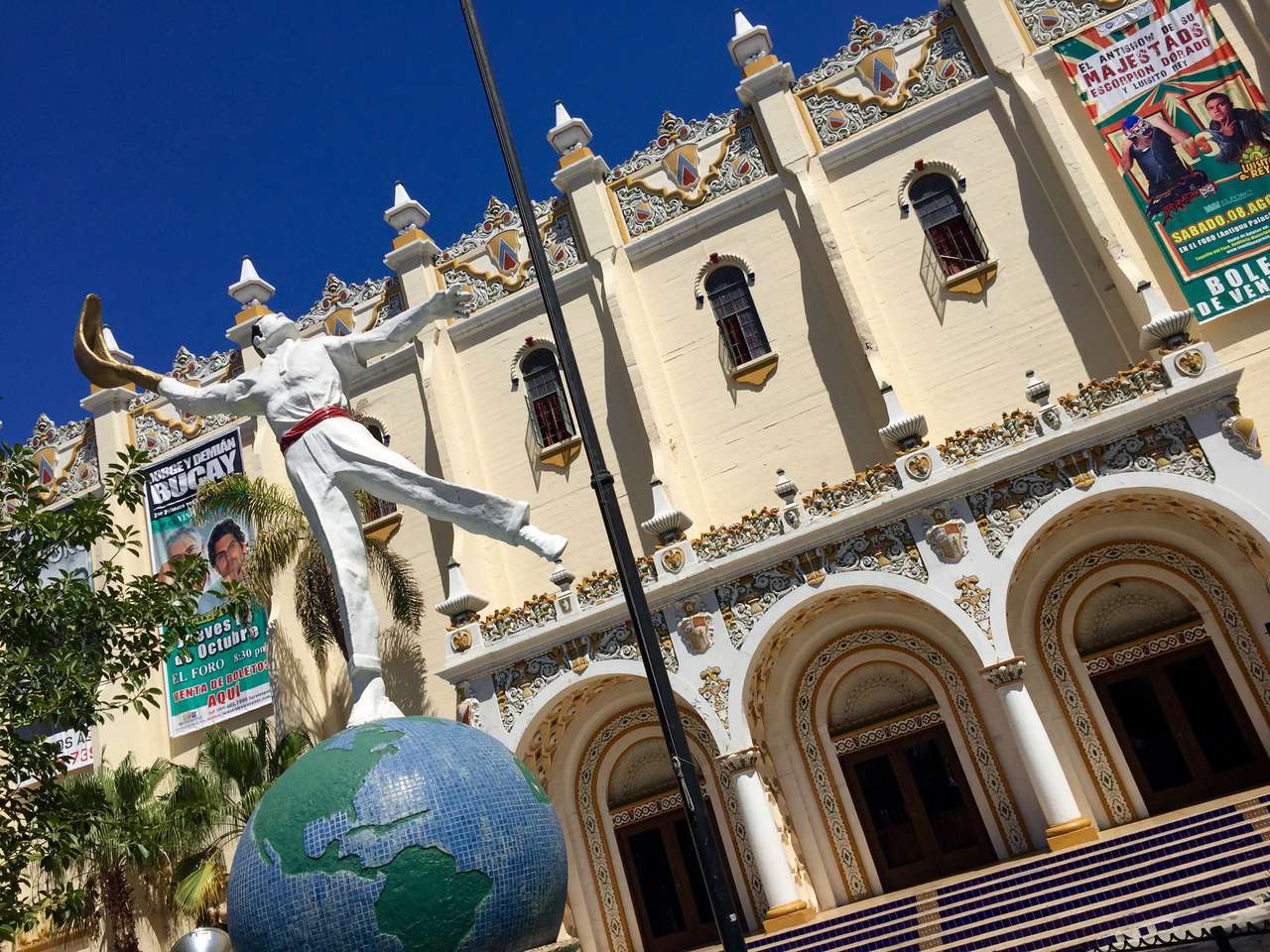 Cost of Living in Tijuana, Mexico 2,033.02/mo