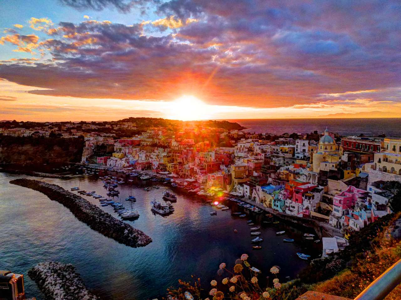 Cost of Living in Naples, Italy 2,559.82/mo